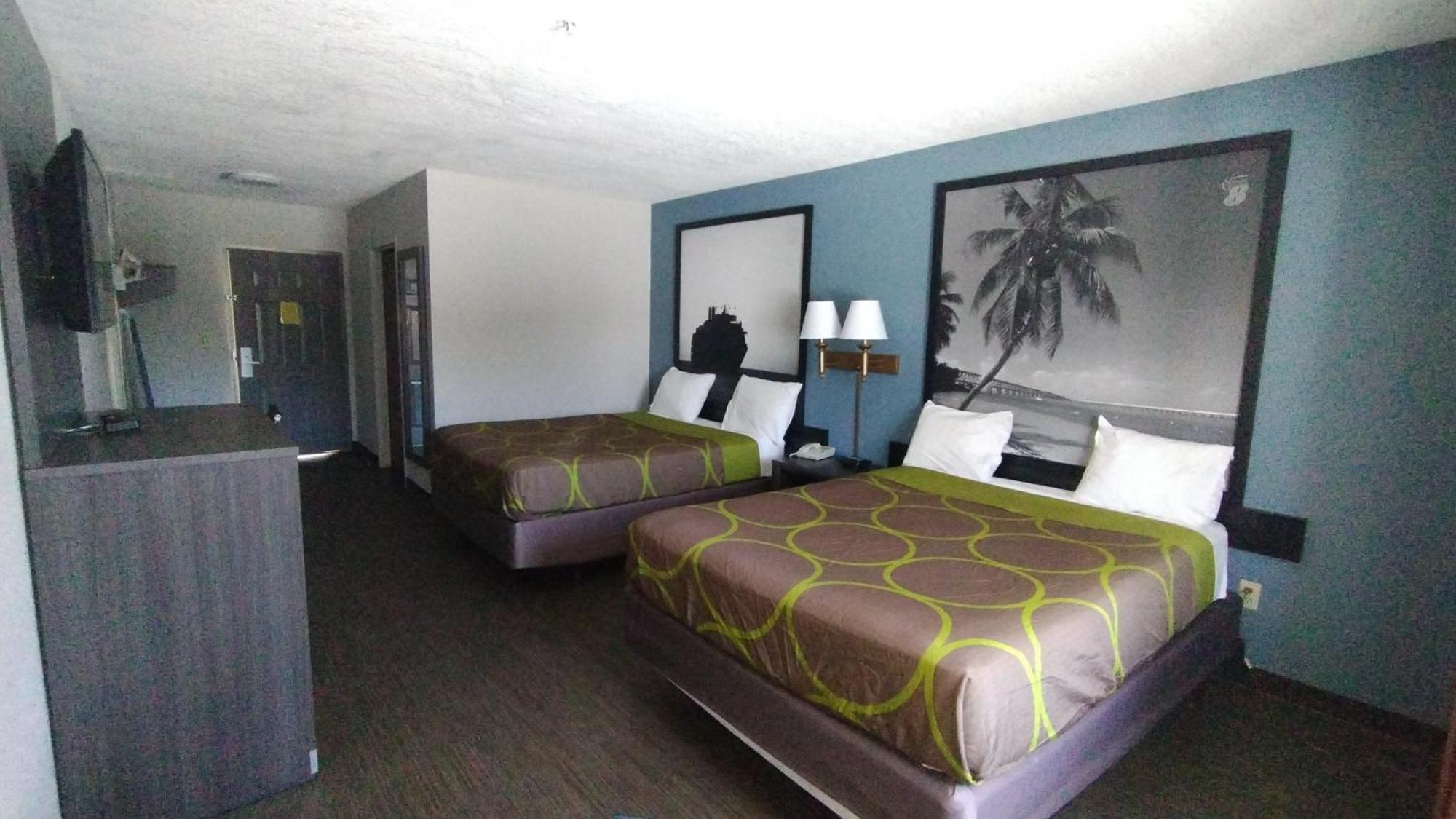 Super 8 Motel By Wyndham Near Fort Lauderdale Arpt Dania Beach Bagian luar foto