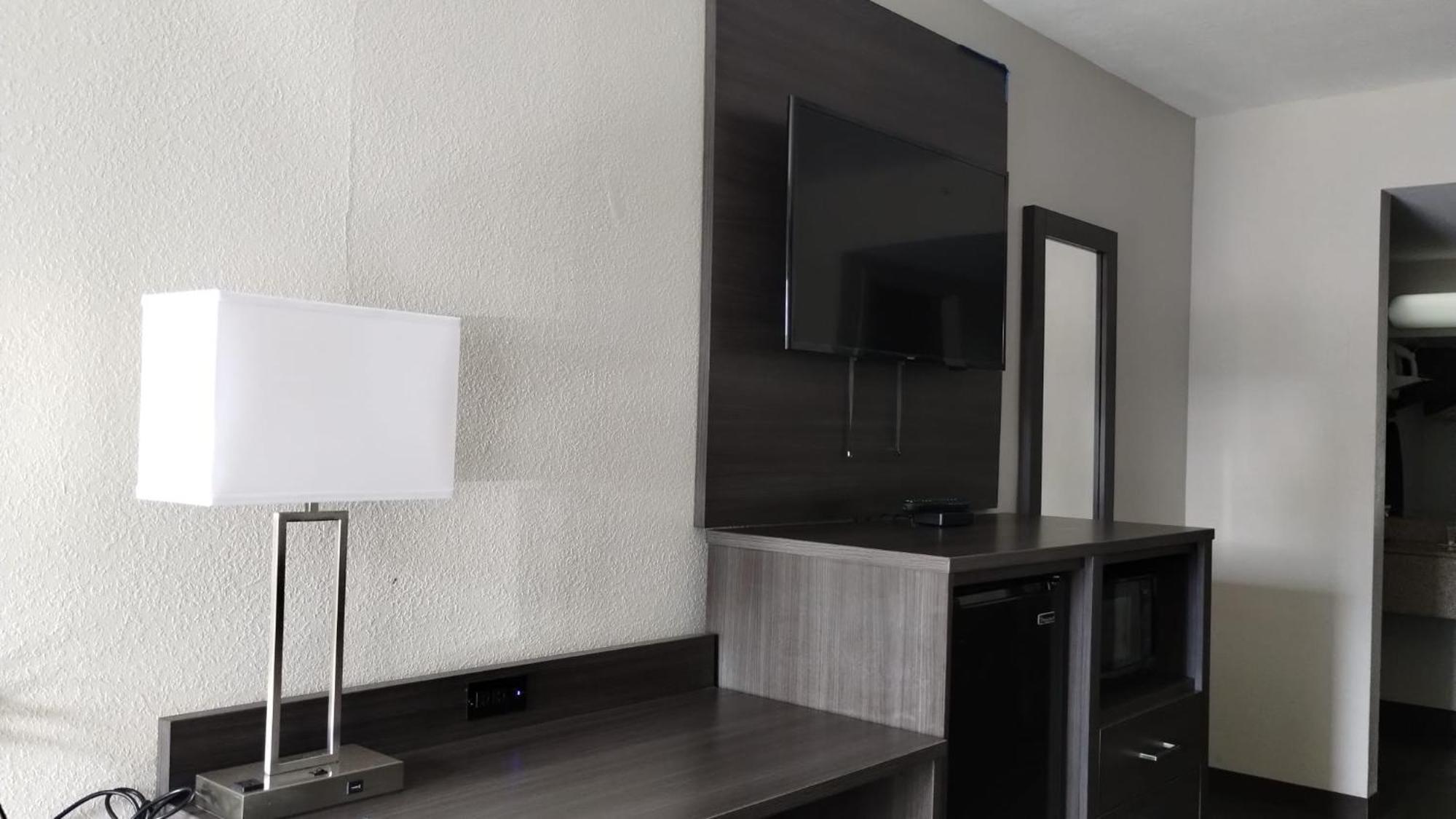 Super 8 Motel By Wyndham Near Fort Lauderdale Arpt Dania Beach Bagian luar foto